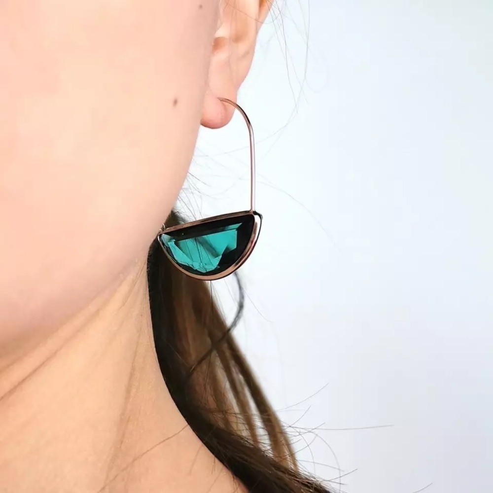 ๐2/$30 New Anthro Faceted Crescent Earrings - Picture 4 of 5